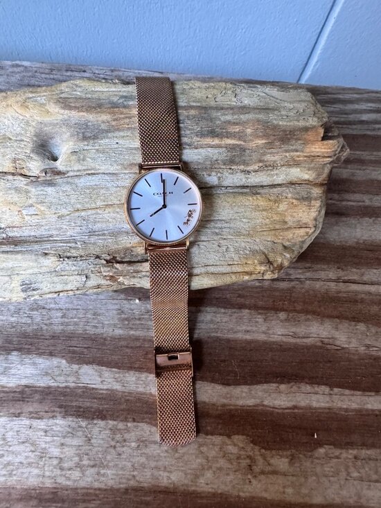 Coach Womens Rose Gold Mesh Watch With Elegant White Dial & Minimalist Design main image 6
